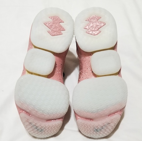 Nike Lebron 15 XV "Hollywood" (GS) - Picture 7 of 8